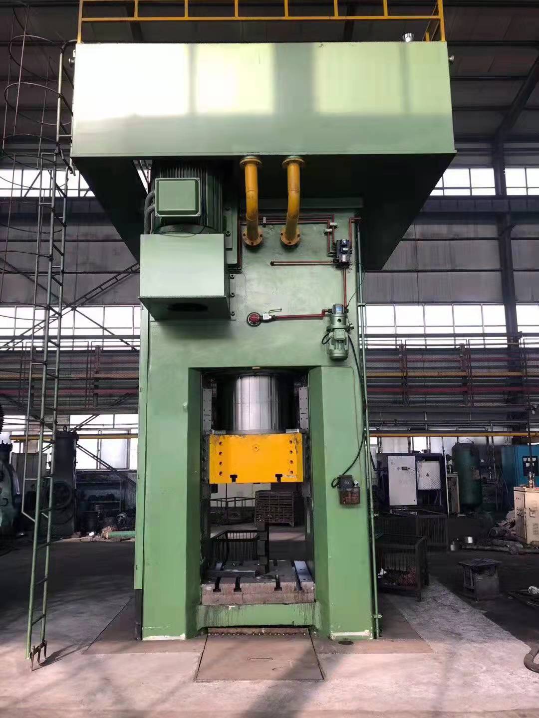 電動螺旋壓力機(jī)